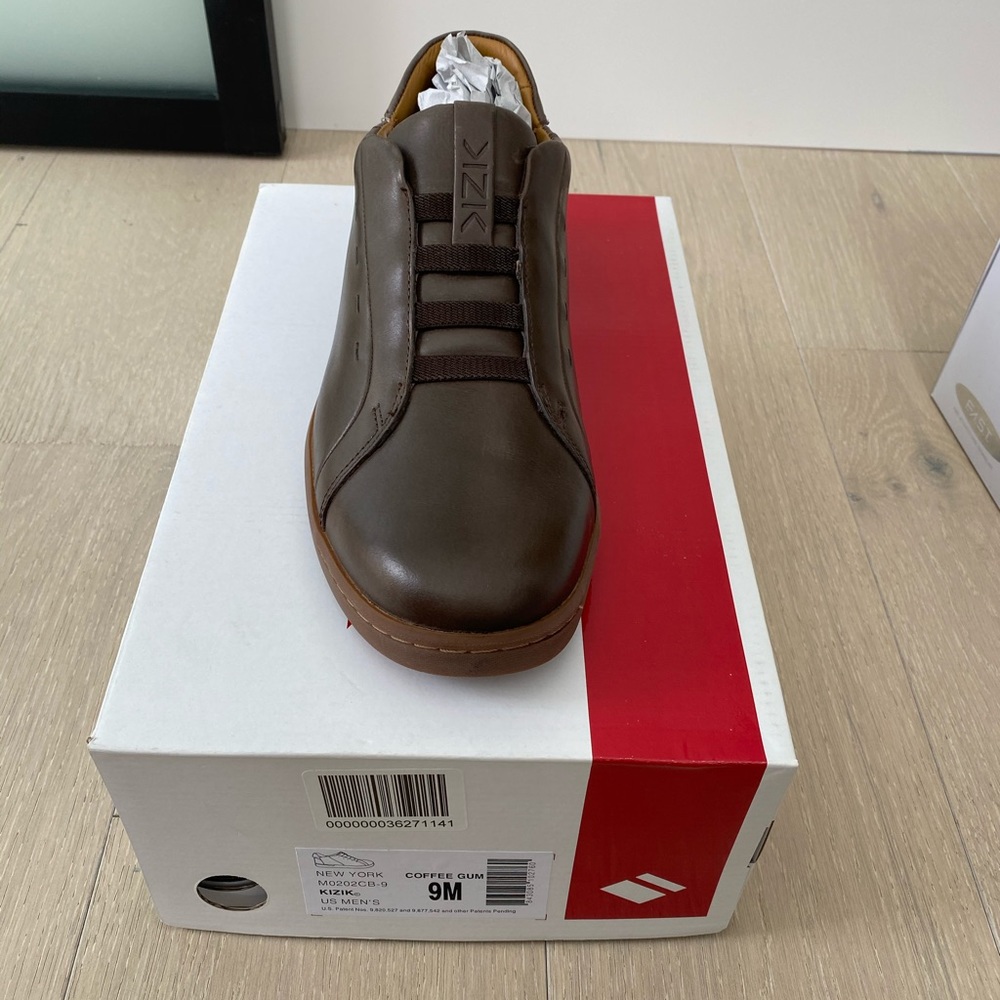 KIZIK New York Leather Slip on Sneaker size 9
